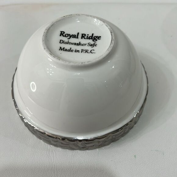 Royal Ridge Made In PRC Set 3 Rice Bowls 3 1/2 In Round 2 1/2 In Tall Silver Rim - Picture 8 of 11